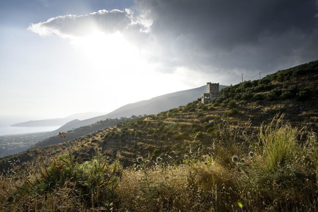 הוילה Tsikkaliá Benos Tower מראה חיצוני תמונה